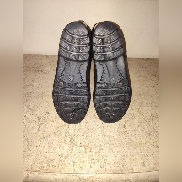 KAMIK - Picture 7 of 8